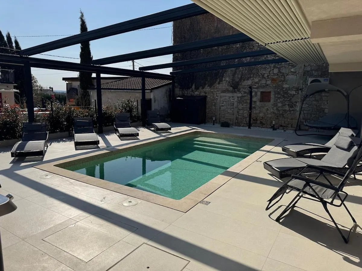 Villa Nello Mit Pool & Whirlpool Rogovici